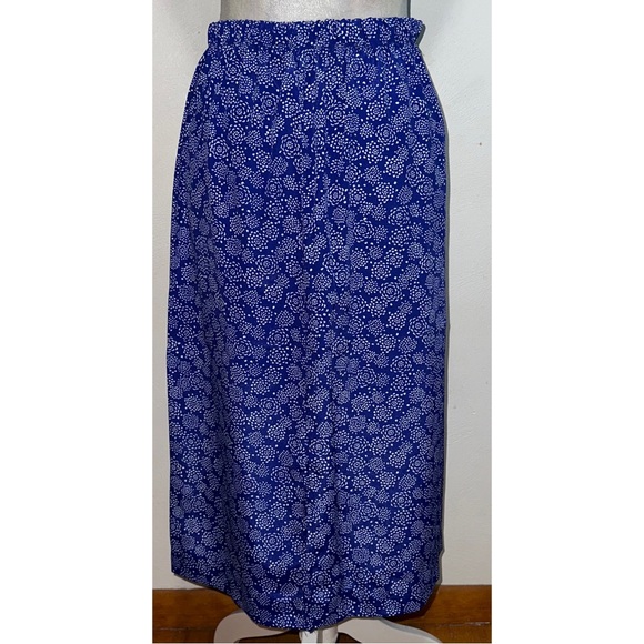 Vintage Blue & White Floral Skirt Set - Picture 8 of 13